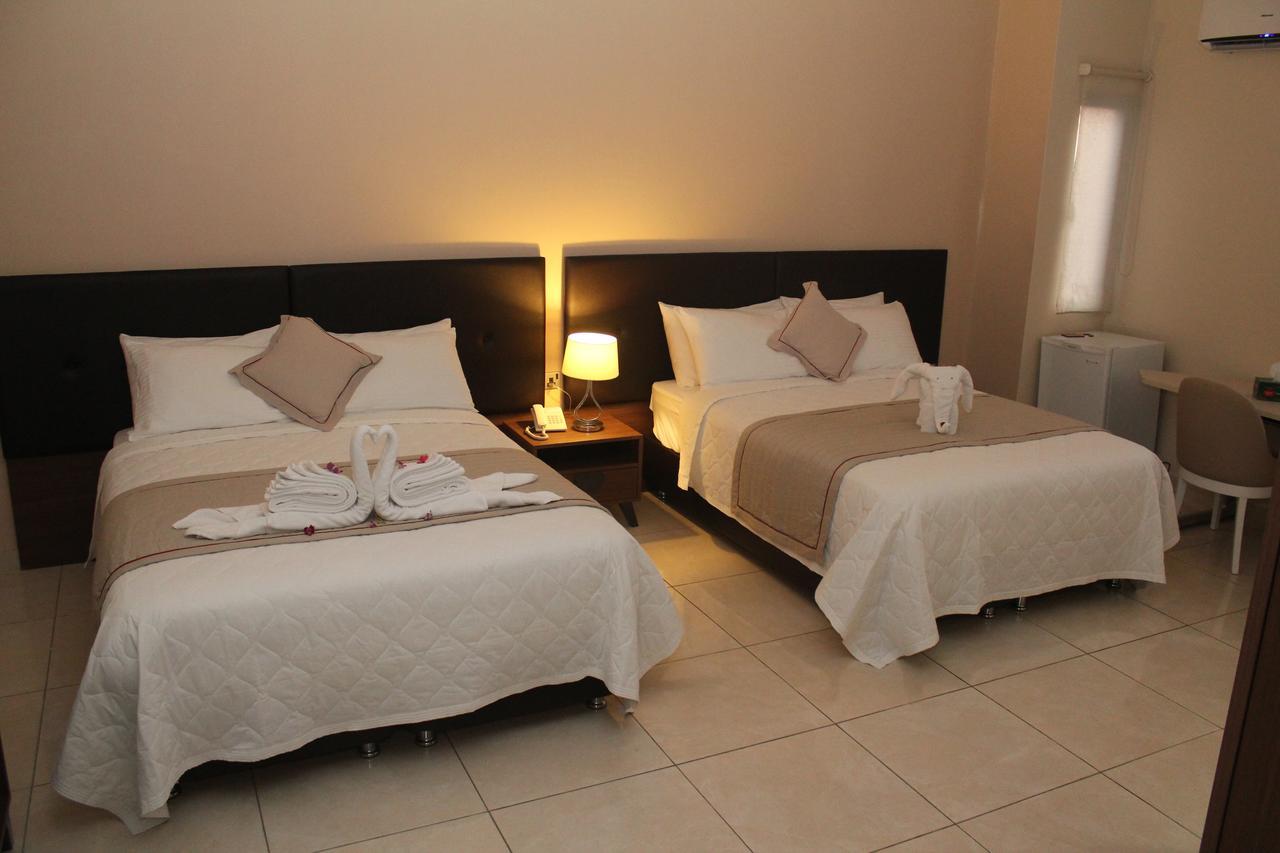 Murex Plaza Hotel & Suites Monrovia Exterior foto