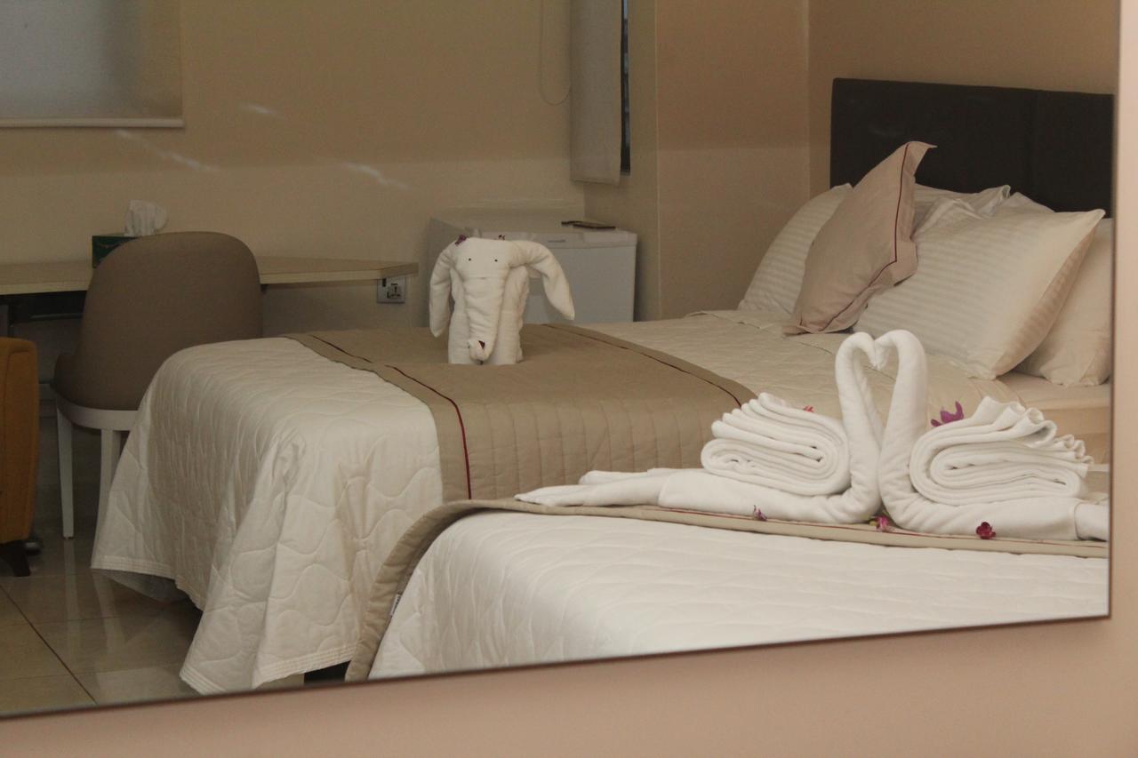 Murex Plaza Hotel & Suites Monrovia Exterior foto